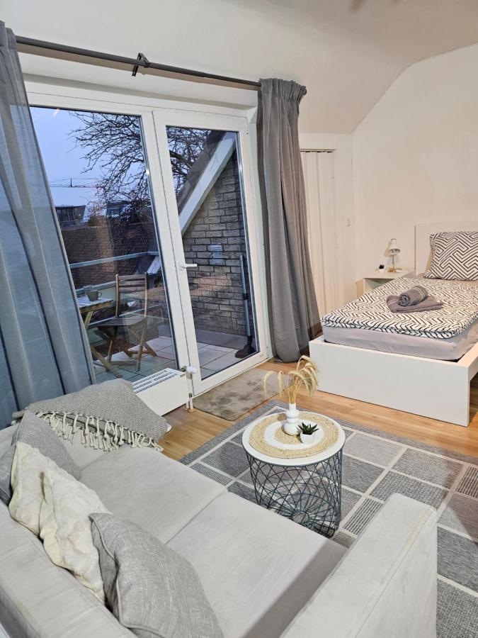 מירבוש Modern Studio Near Duesseldorf Airport & Messe/Fair מראה חיצוני תמונה