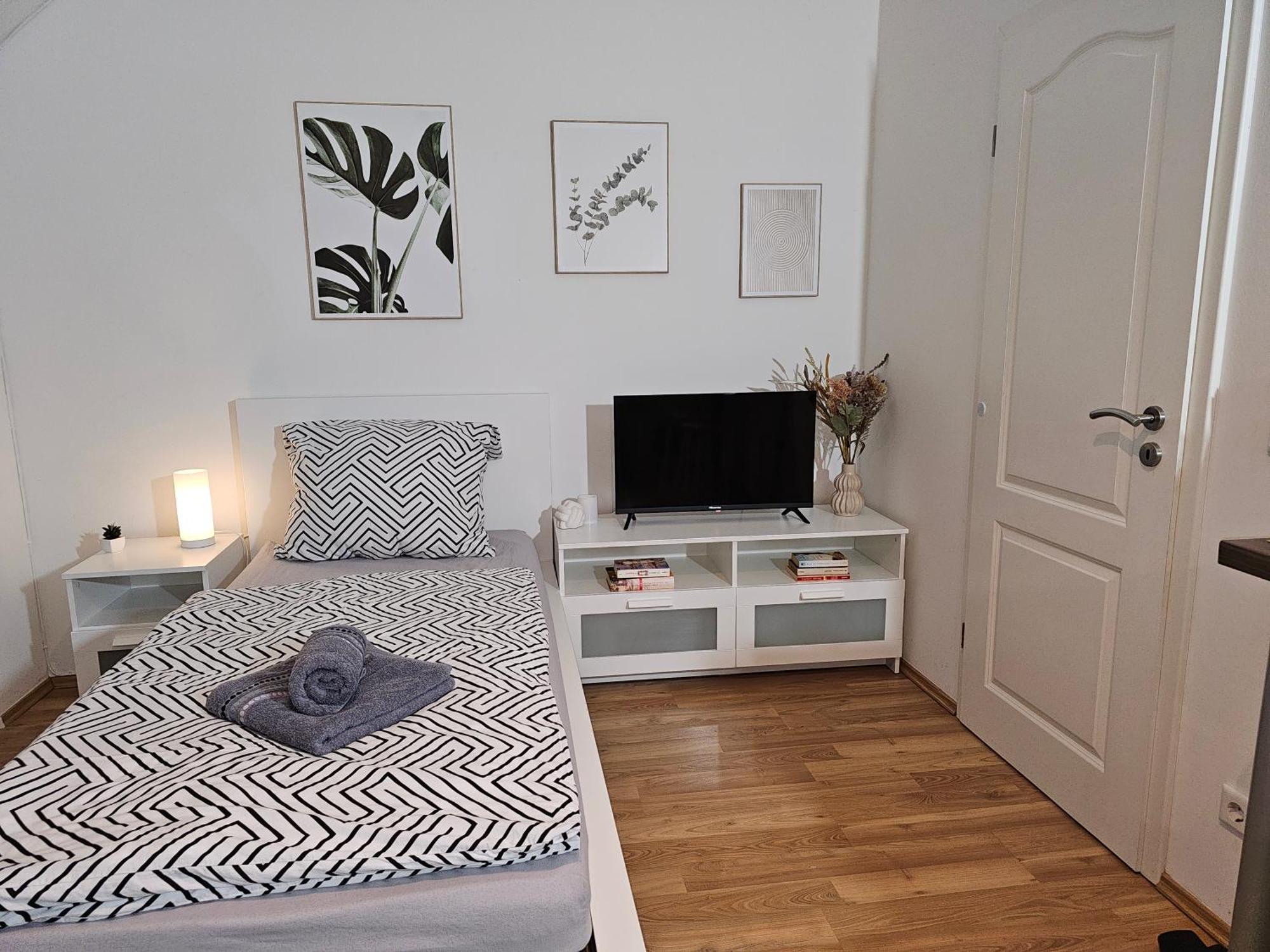 מירבוש Modern Studio Near Duesseldorf Airport & Messe/Fair מראה חיצוני תמונה