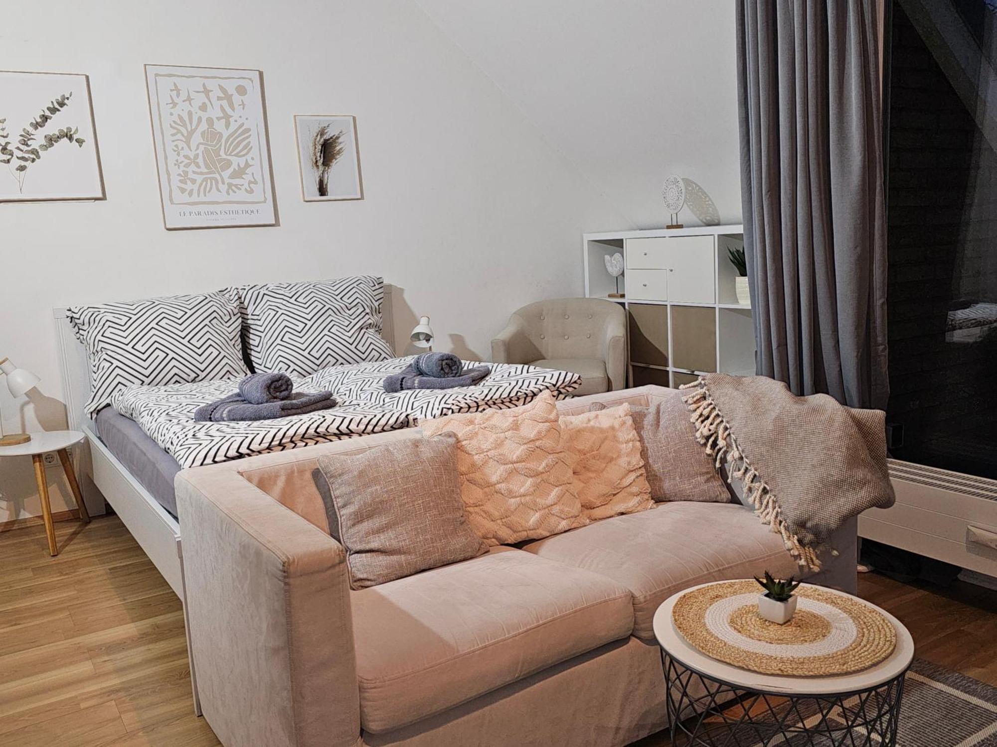 מירבוש Modern Studio Near Duesseldorf Airport & Messe/Fair מראה חיצוני תמונה